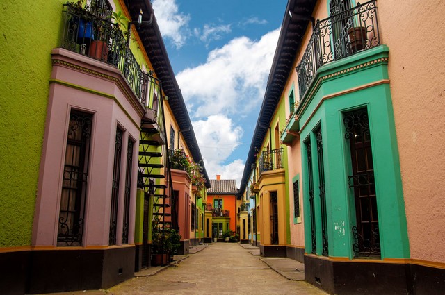 Visiter 5 quartiers historiques des villes colombiennes.